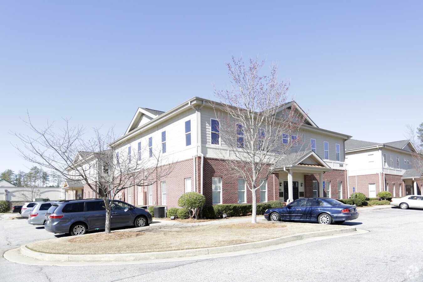 950 Scales Rd, Suwanee, GA 30024