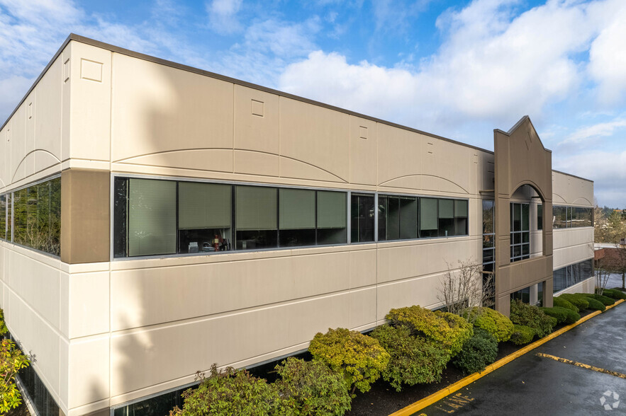 19000 33rd Ave W, Lynnwood, WA for lease - Building Photo - Image 1 of 7