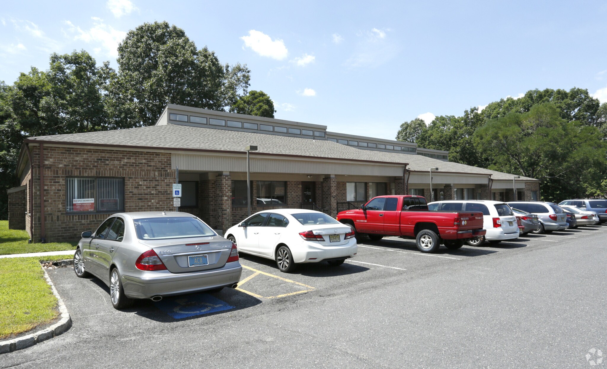 700-706 Candlewood Commons, Howell, NJ for sale Primary Photo- Image 1 of 1