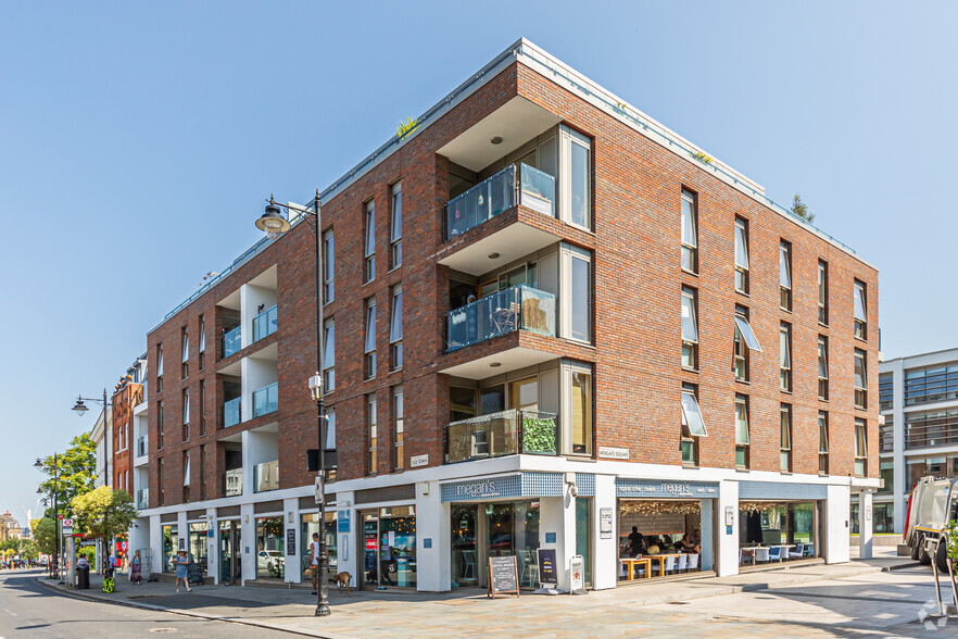 63-67 Wingate Sq, London for lease - Building Photo - Image 1 of 10