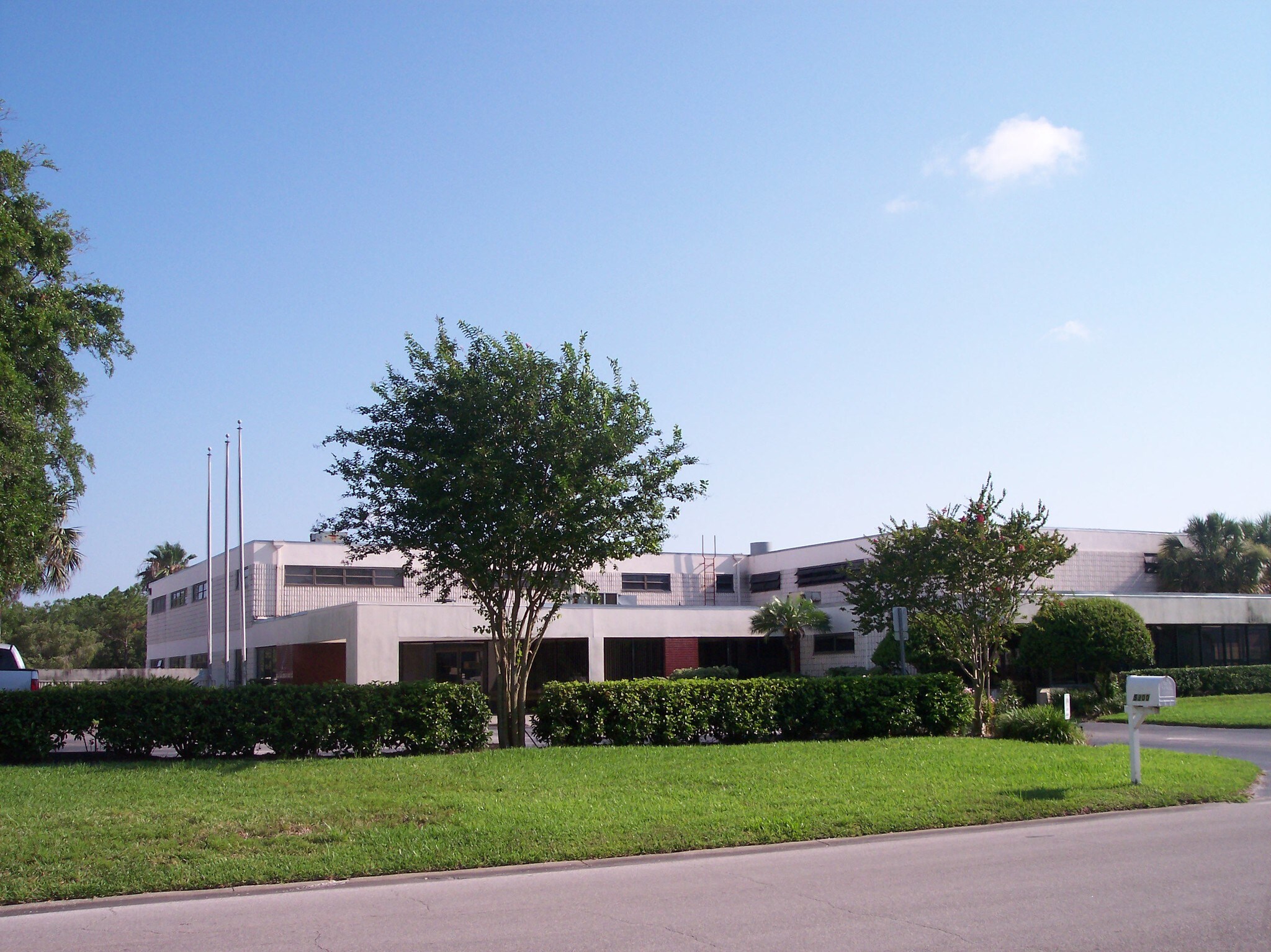 5300 N 115th Ave, Clearwater, FL for sale Primary Photo- Image 1 of 1