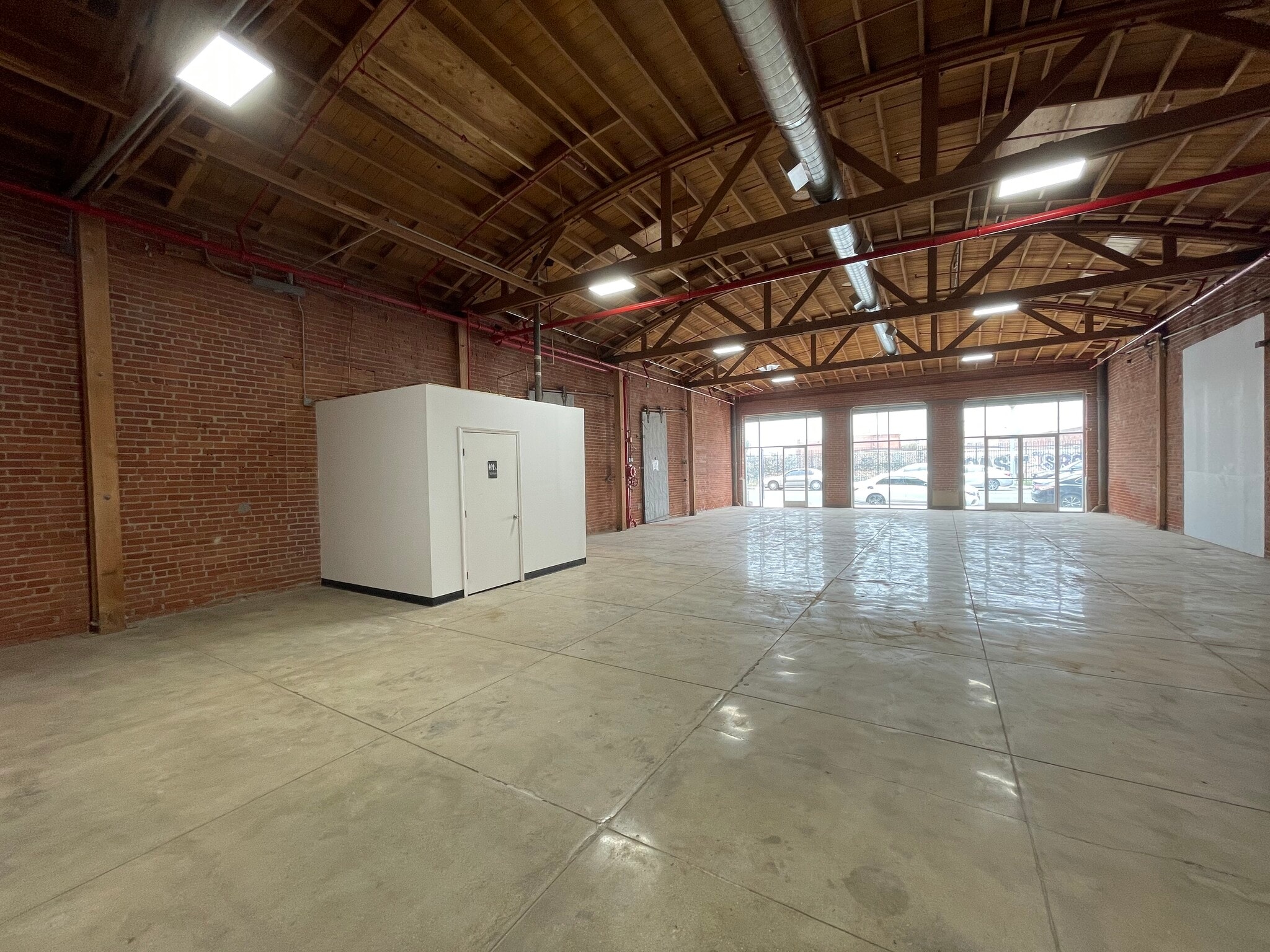 1500 S Central Ave, Los Angeles, CA for lease Building Photo- Image 1 of 14