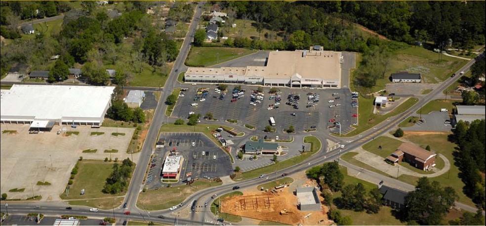 502 Ashburn Rd, Sylvester, GA for lease - Primary Photo - Image 1 of 26