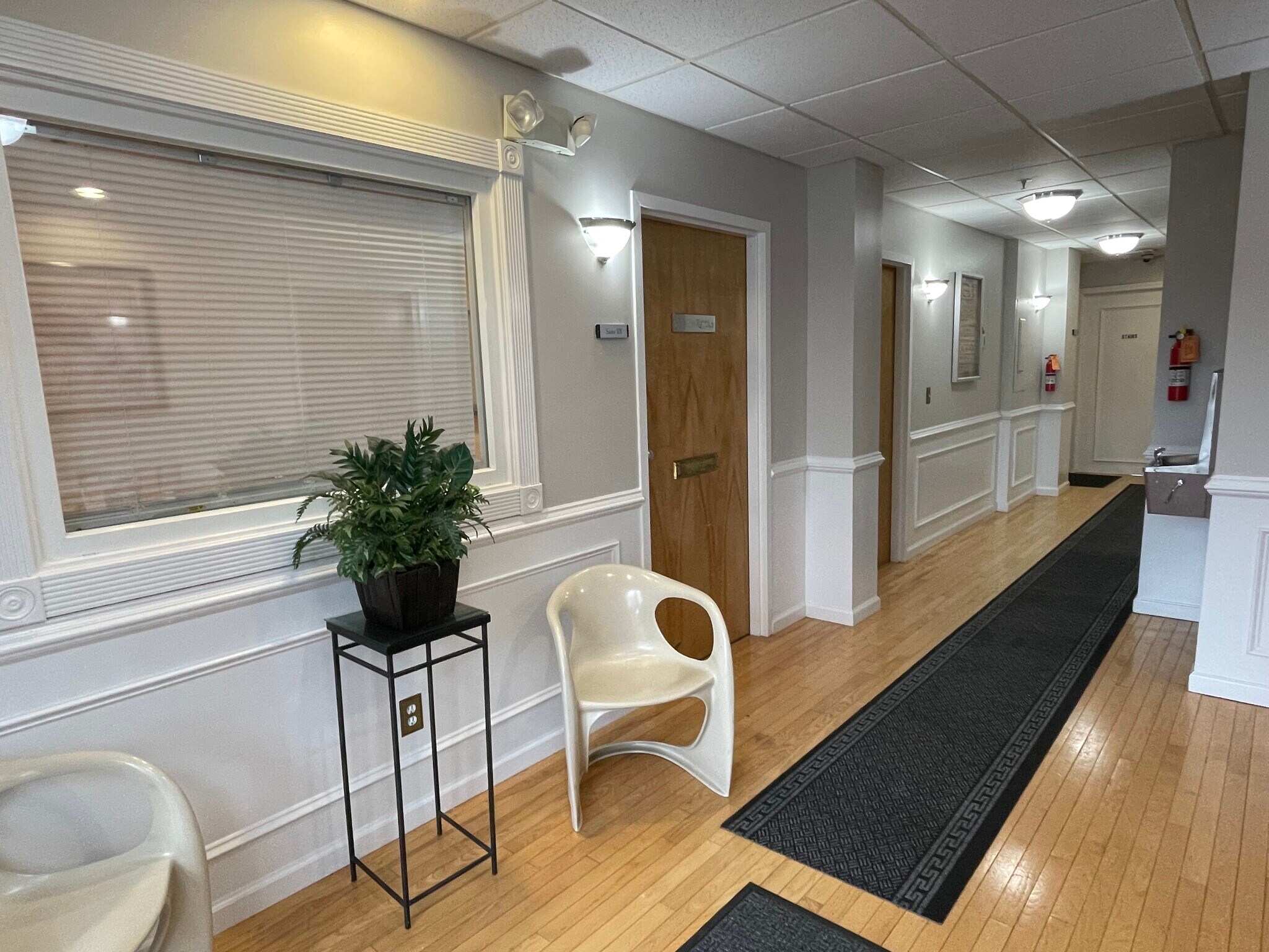 344-350 Silas Deane Hwy, Wethersfield, CT for sale Interior Photo- Image 1 of 1