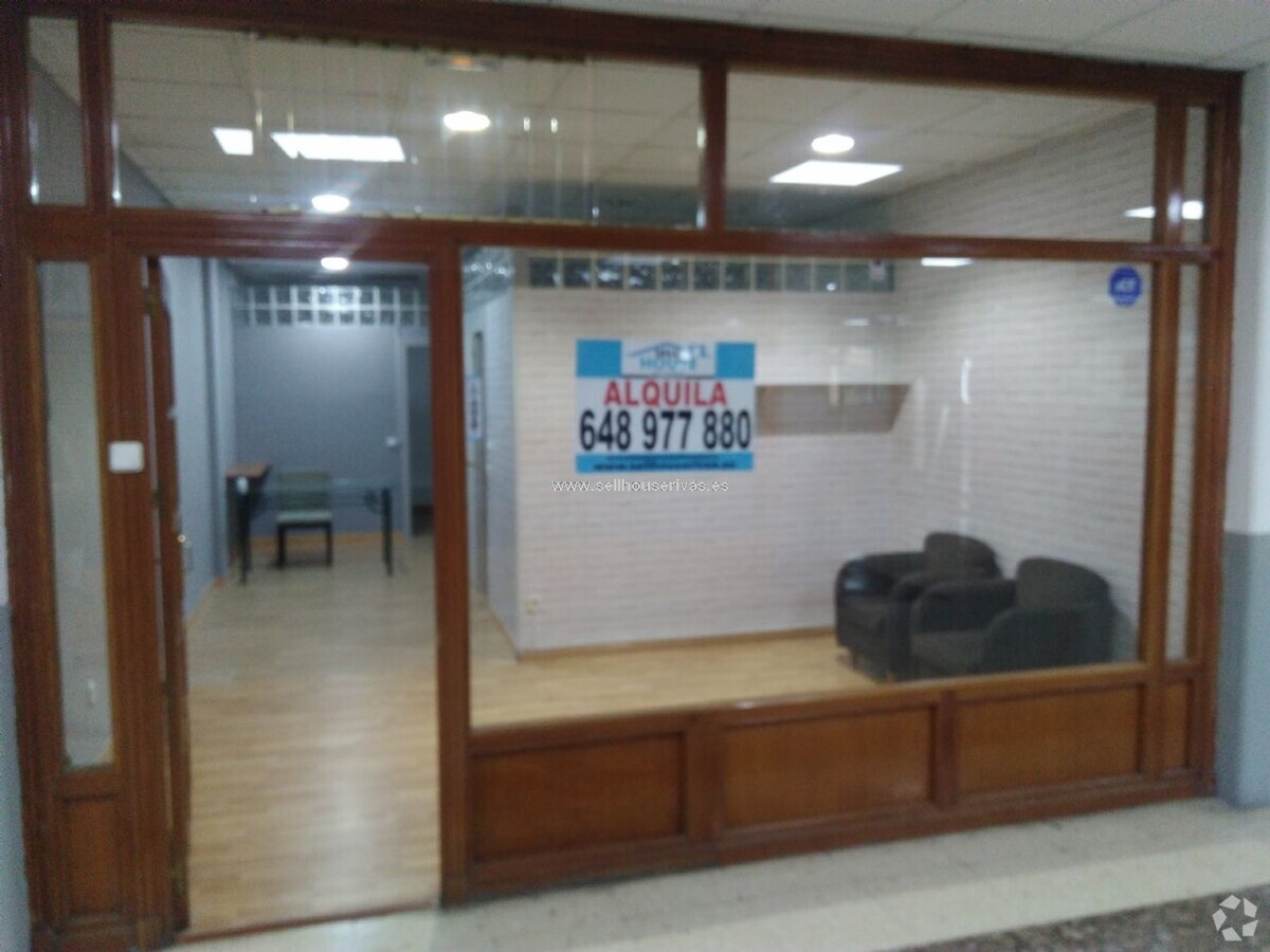 Centro Comercial Zoco, Arganda del Rey, MAD 28500 - Unit Puerta 15, Esc. E -  - Interior Photo - Image 1 of 7