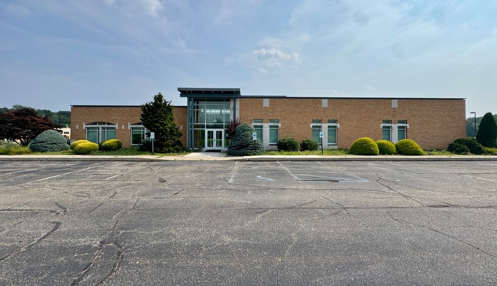 10 Fox Run Rd, Drums, PA for lease - Building Photo - Image 2 of 24