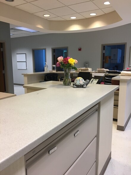 900 NW 17th Ave, Delray Beach, FL for sale - Interior Photo - Image 3 of 47