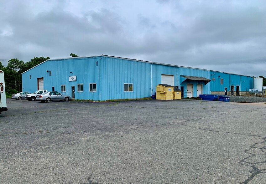 11 Ridge Hill Rd, Assonet, MA for lease - Building Photo - Image 2 of 7