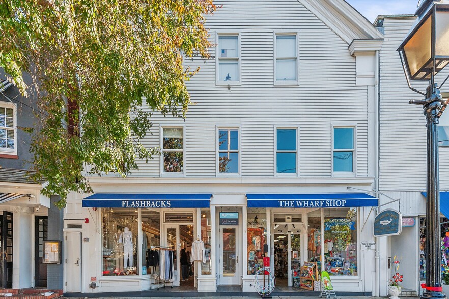 69 Main St, Sag Harbor, NY for lease - Building Photo - Image 1 of 18