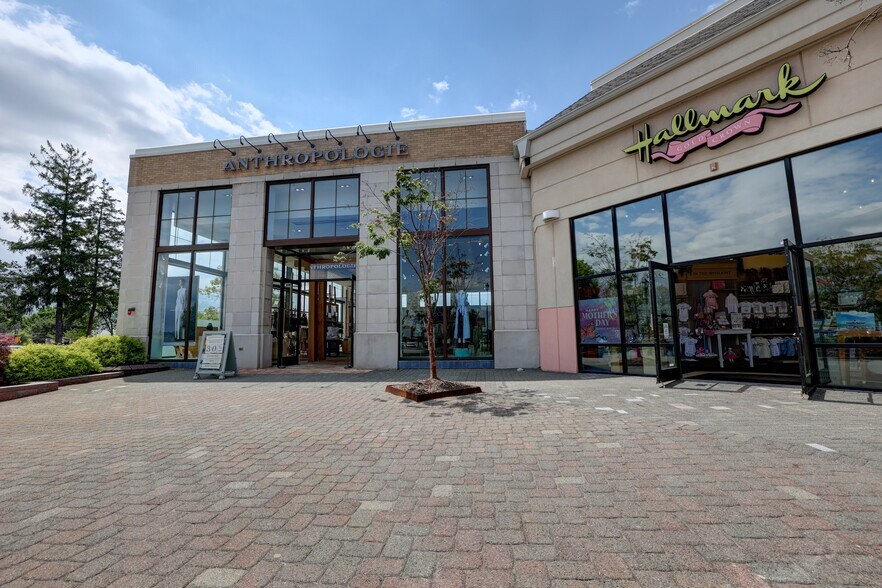 441 Chestnut Ridge Rd, Woodcliff Lake, NJ for lease - Building Photo - Image 2 of 9