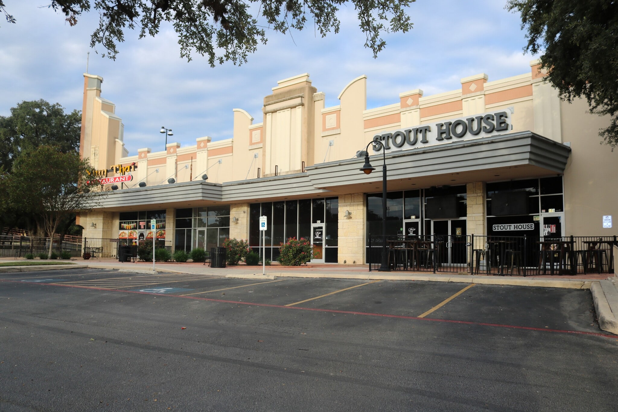 11851 Bandera Rd, Helotes, TX for lease Building Photo- Image 1 of 2