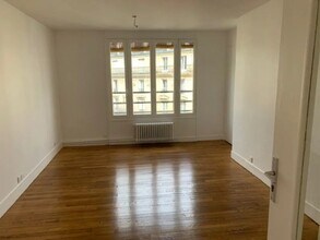 13 Bis Rue Yves Toudic, Paris for lease Interior Photo- Image 2 of 4