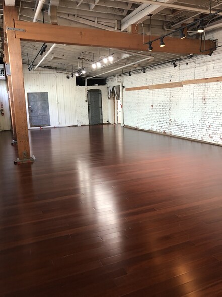 3200-3220 1st Ave S, Seattle, WA for lease - Interior Photo - Image 3 of 42