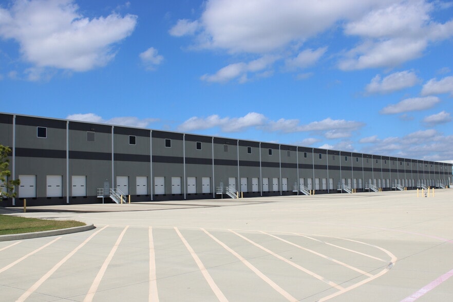 9120 I-10 East, Baytown, TX for sale - Building Photo - Image 3 of 7