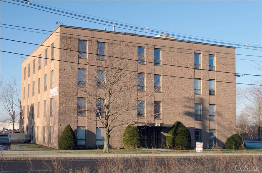 36 Commerce Way, Woburn, MA for sale - Primary Photo - Image 1 of 1