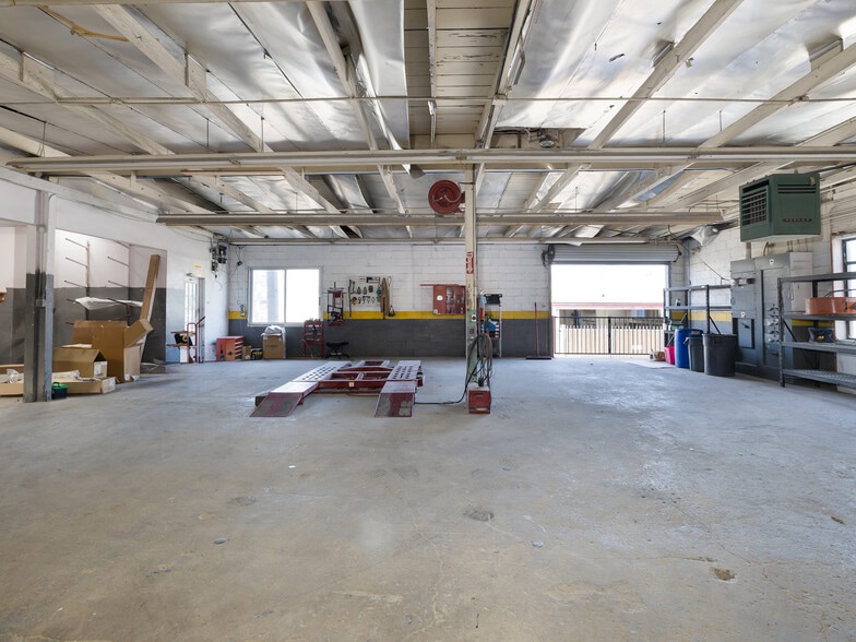 717 E El Segundo Blvd, El Segundo, CA for sale - Building Photo - Image 3 of 36