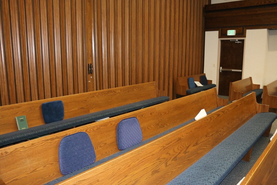 155 Coventry Ln, North Salt Lake, UT for sale - Building Photo - Image 3 of 13