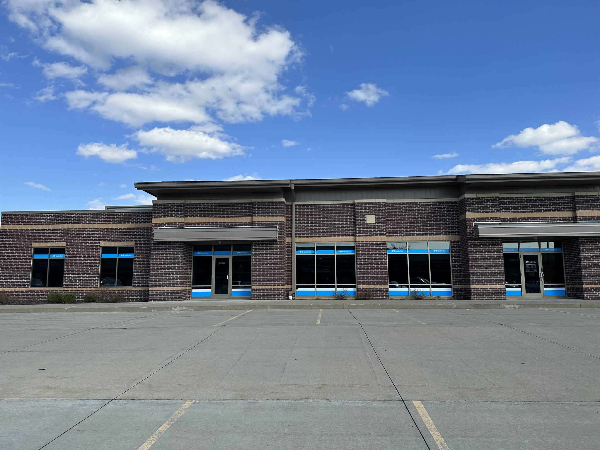 4210 Philips Farm Rd, Columbia, MO for lease Building Photo- Image 1 of 11