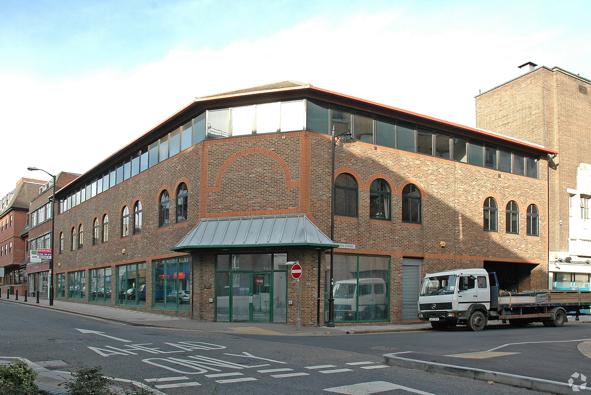 14 Upper George St, Luton for sale Primary Photo- Image 1 of 1