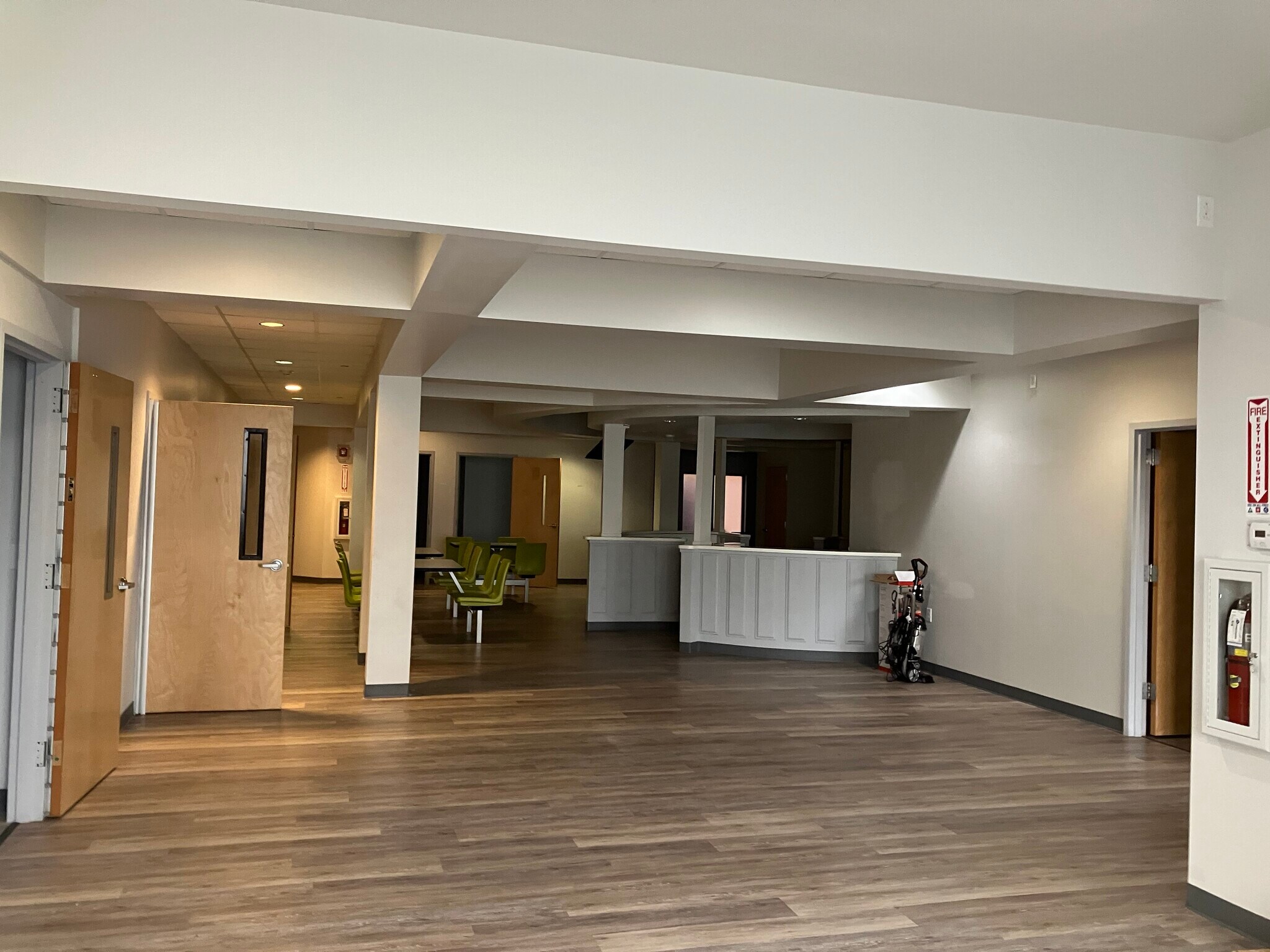 300 Parkview Dr, Henderson, NC 27536 Medical for Lease