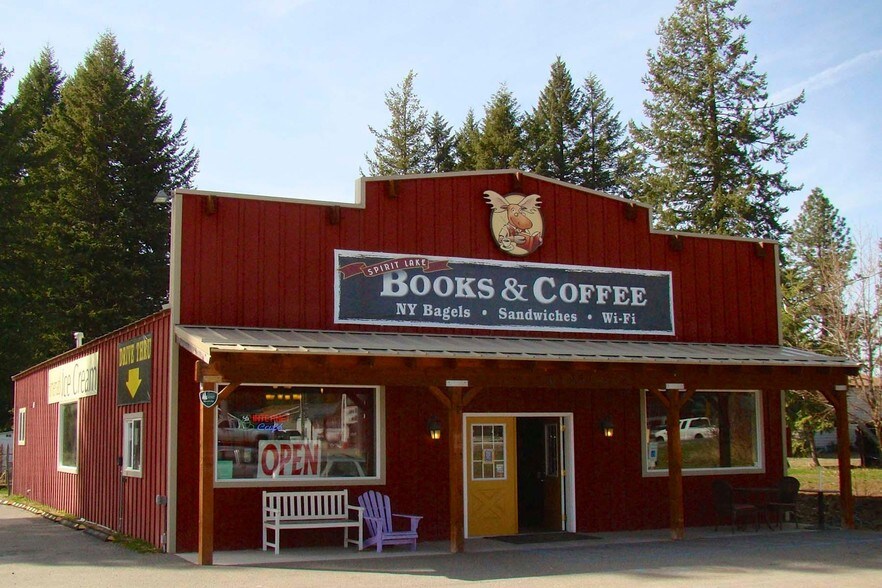 31911 N 5th Ave, Spirit Lake, ID 83869