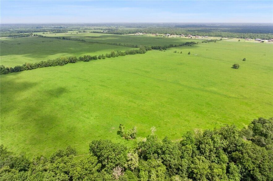 2467 LA 306 Highway, Des Allemands, LA for sale - Primary Photo - Image 1 of 1