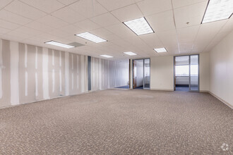 4 Century Dr, Parsippany, NJ for lease Interior Photo- Image 1 of 6