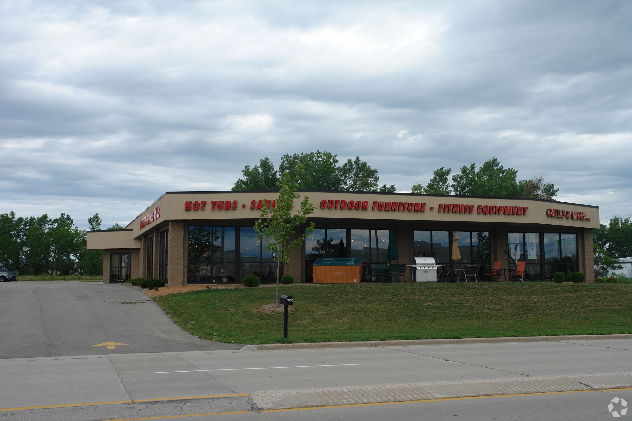 830 Vanderperren Way, Green Bay, WI for sale Building Photo- Image 1 of 1