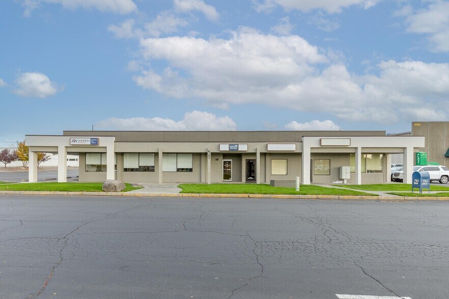 8382 Gage Blvd, Kennewick, WA for lease - Building Photo - Image 2 of 4