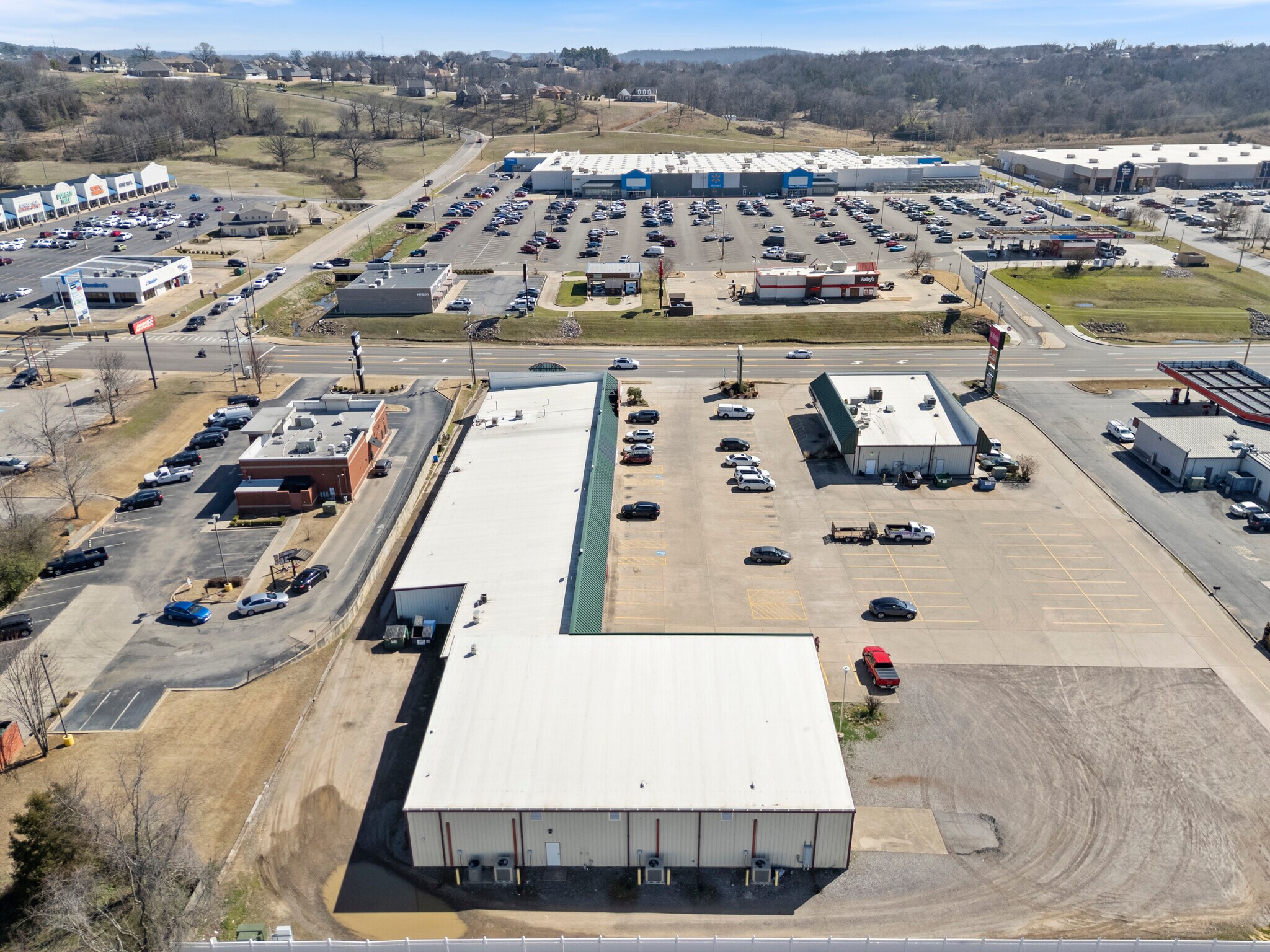 2213-2217 Fayetteville Rd, Van Buren, AR for sale Primary Photo- Image 1 of 26