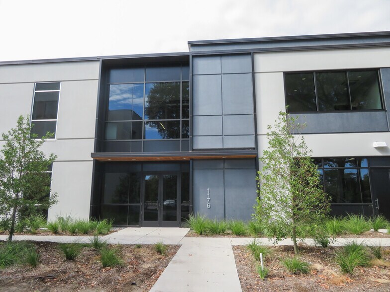 1176 Sam Rittenberg Blvd, Charleston, SC for sale - Building Photo - Image 2 of 19