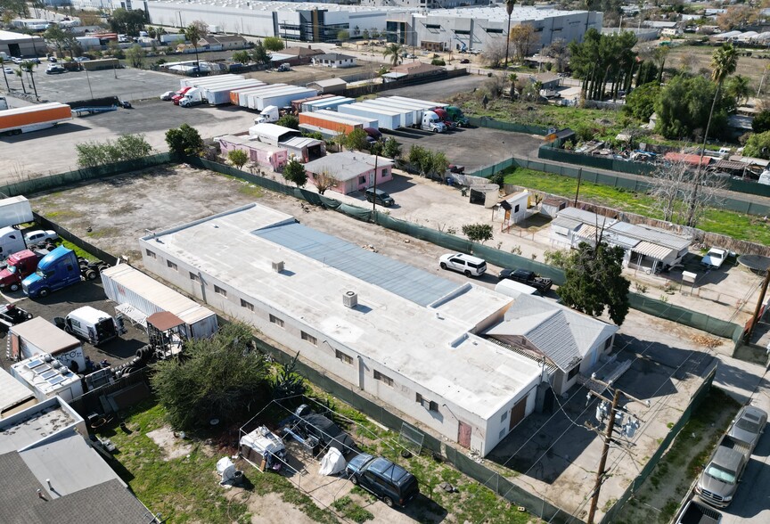 703 E Santa Fe St, San Bernardino, CA for lease - Building Photo - Image 3 of 10