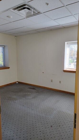 5306 Route 9w, Newburgh, NY for lease - Interior Photo - Image 2 of 3