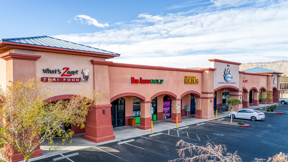 9555-9575 W Tropicana Ave, Las Vegas, NV for lease - Primary Photo - Image 1 of 5