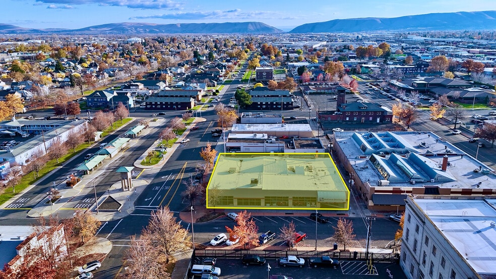 310 E Chestnut Ave, Yakima, WA for sale - Aerial - Image 2 of 13