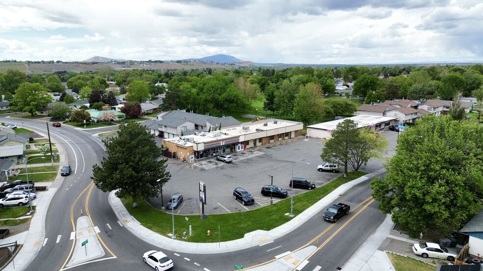 415 Wright Ave, Richland, WA for lease - Building Photo - Image 1 of 5