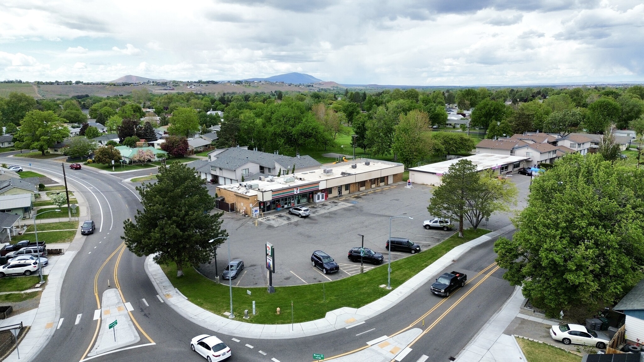 415 Wright Ave, Richland, WA for lease Building Photo- Image 1 of 6