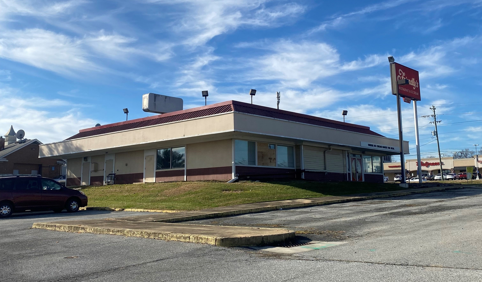 2670 Kirkwood Hwy, Newark, DE 19711 - Former Friendly's Restaurant ...