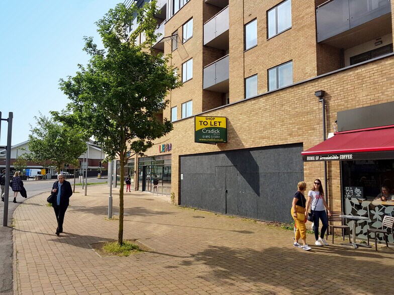 Victoria Rd, Horley for sale - Building Photo - Image 1 of 1