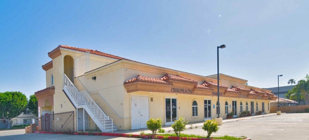 7772 Warner Ave, Huntington Beach, CA for lease - Building Photo - Image 2 of 28