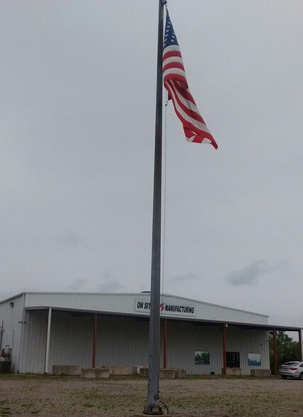 3636 W Frontage Rd, Austin, IN for sale - Primary Photo - Image 1 of 1