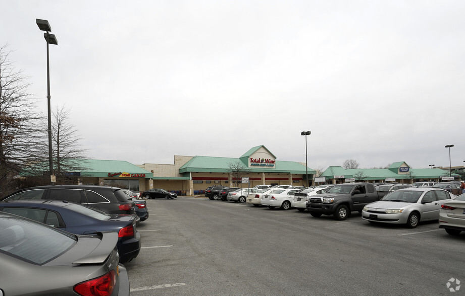 601-699 Naamans Rd, Claymont, DE for lease - Building Photo - Image 1 of 1