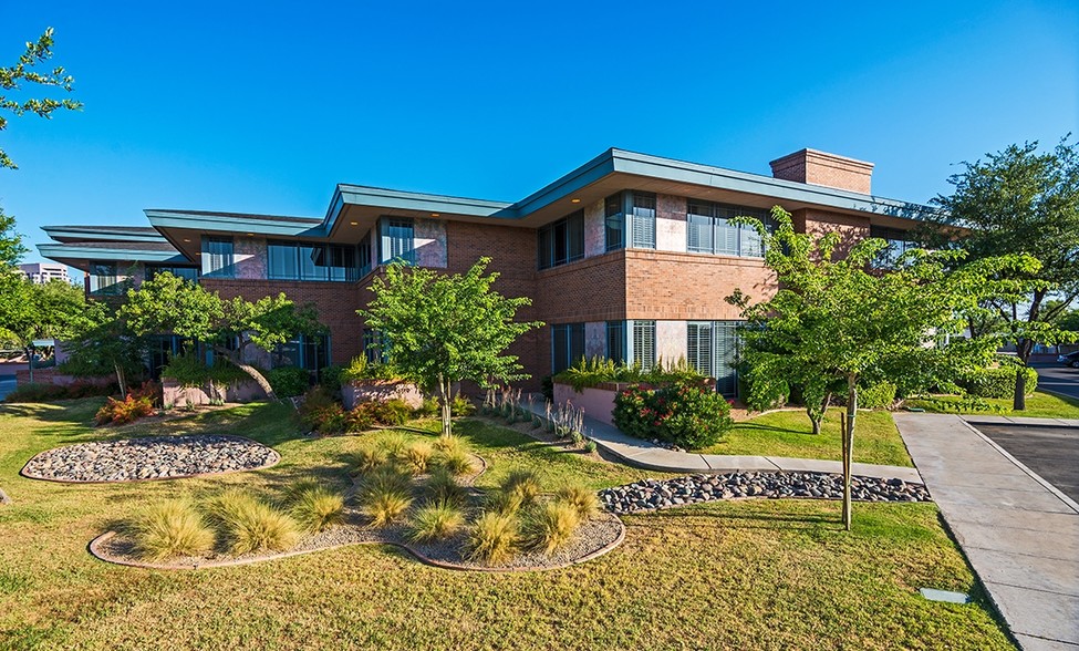 1313 E Osborn Rd, Phoenix, AZ for lease - Building Photo - Image 3 of 20