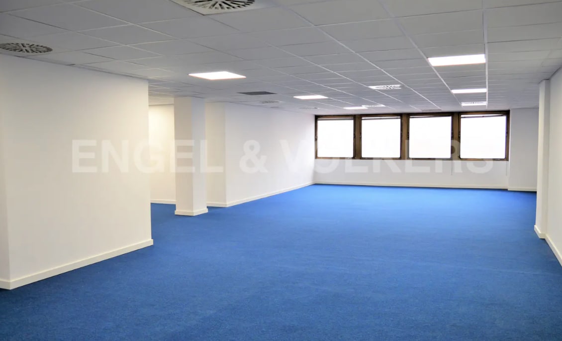 Barcelona, BAR 08006 -  -  - Interior Photo - Image 1 of 8