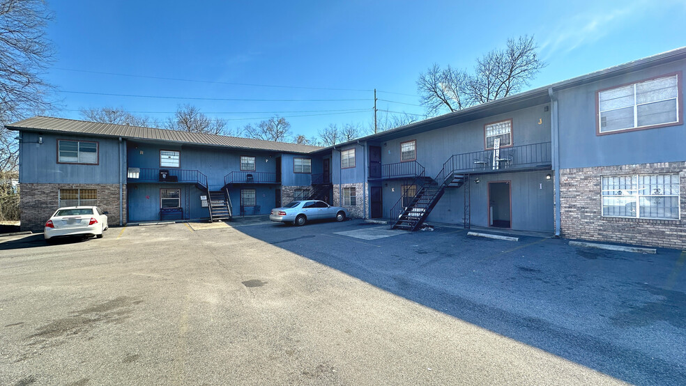 1469 Pearson Ave SW, Birmingham, AL for sale - Primary Photo - Image 1 of 1