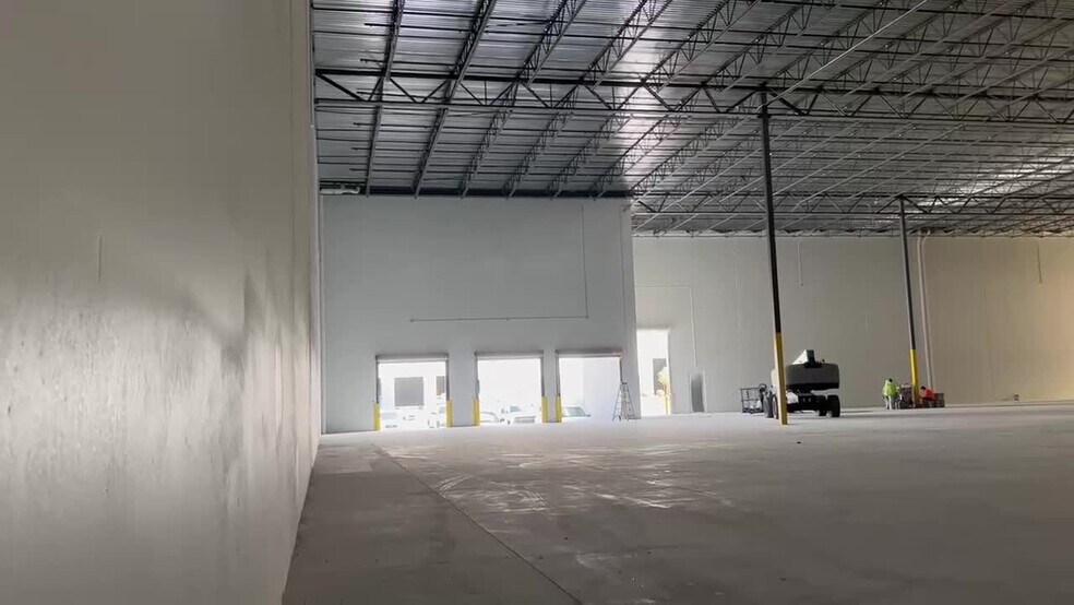 5785 N Hollywood Blvd, Las Vegas, NV for sale - Commercial Listing Video - Image 1 of 1