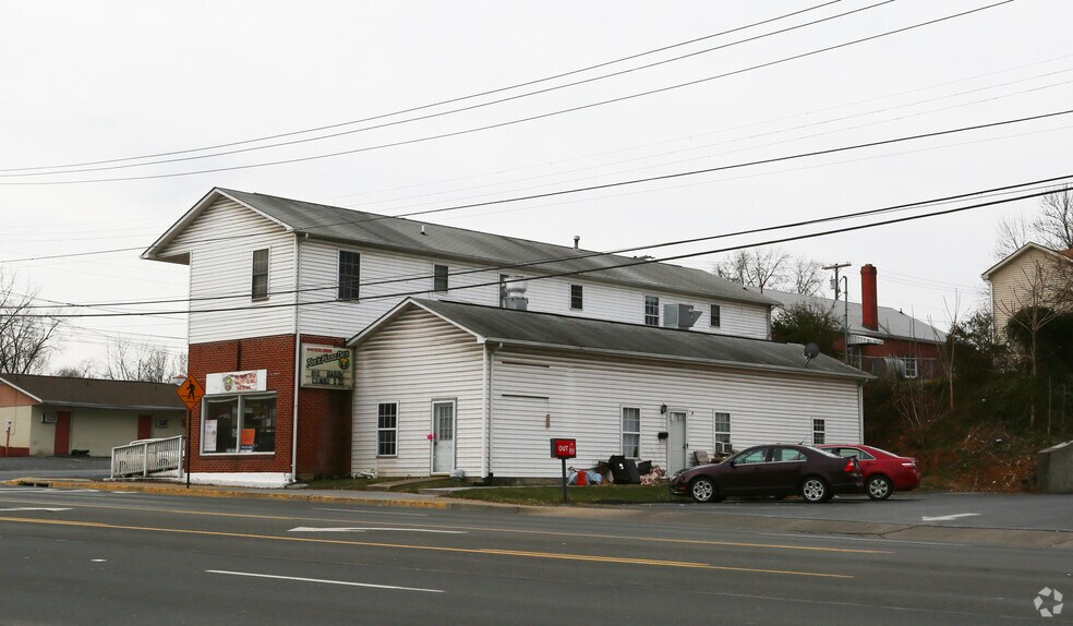 1202 N Royal Ave, Front Royal, VA for sale - Primary Photo - Image 1 of 6