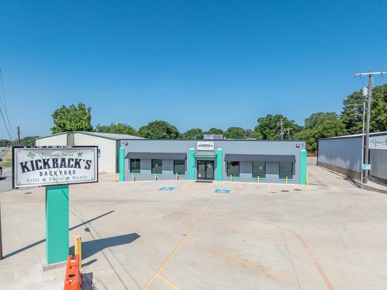 1721 S Armstrong Ave, Denison, TX for sale - Primary Photo - Image 1 of 36