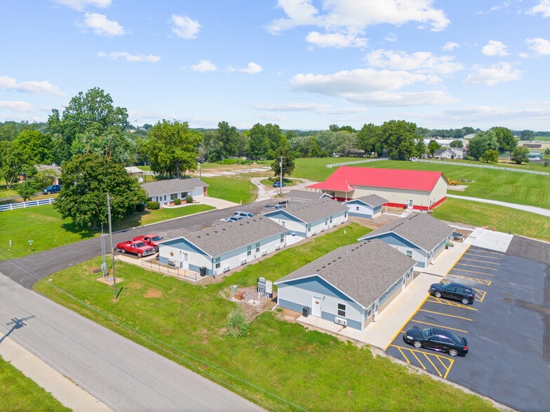 Carrollton MO Portfolio portfolio of 7 properties for sale on LoopNet.com - Building Photo - Image 3 of 26