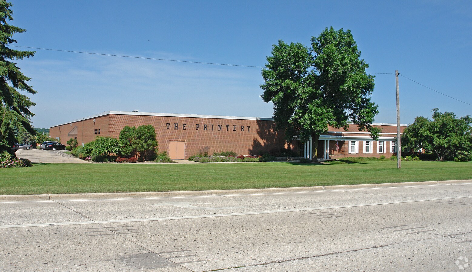 2405 S Moorland Rd, New Berlin, WI 53151